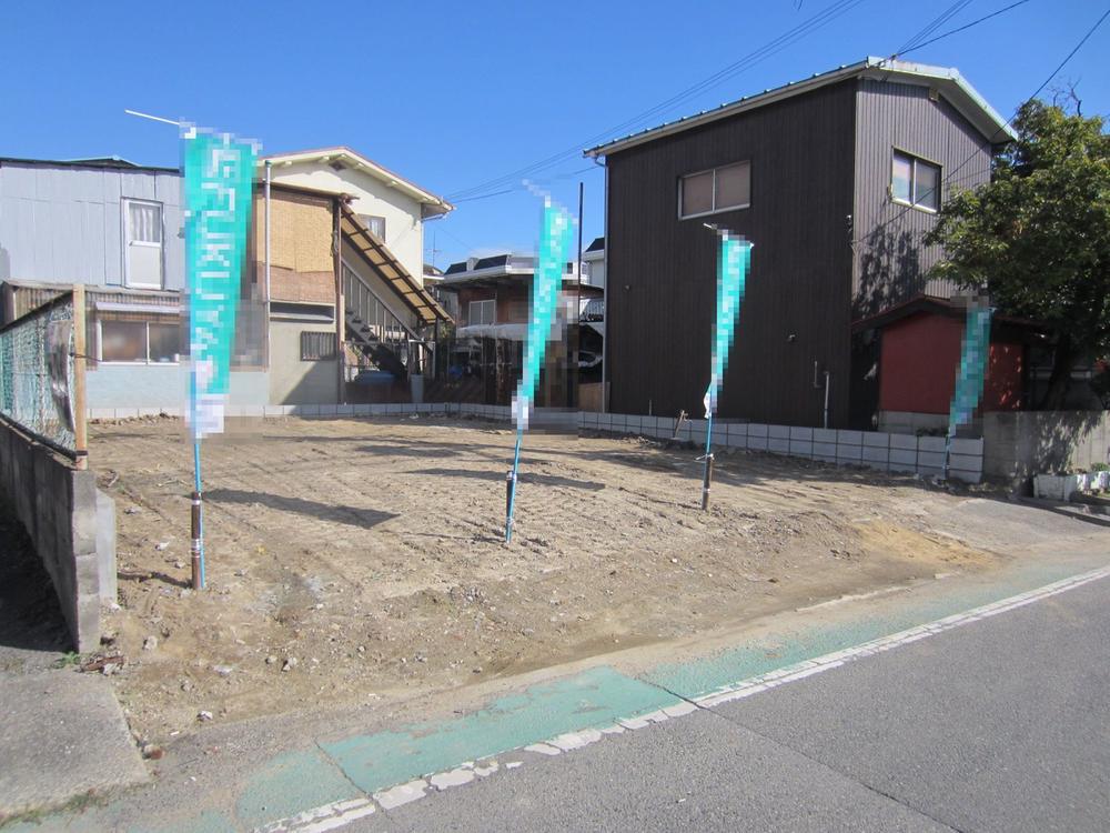 Local appearance photo. Local (11 May 2013) Shooting