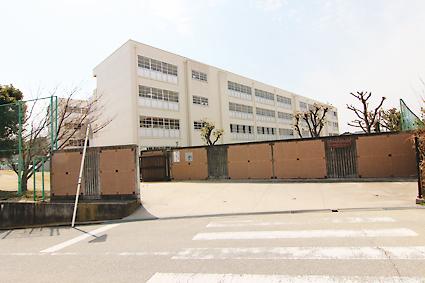Junior high school. 760m to Suita City Katayama Junior High School