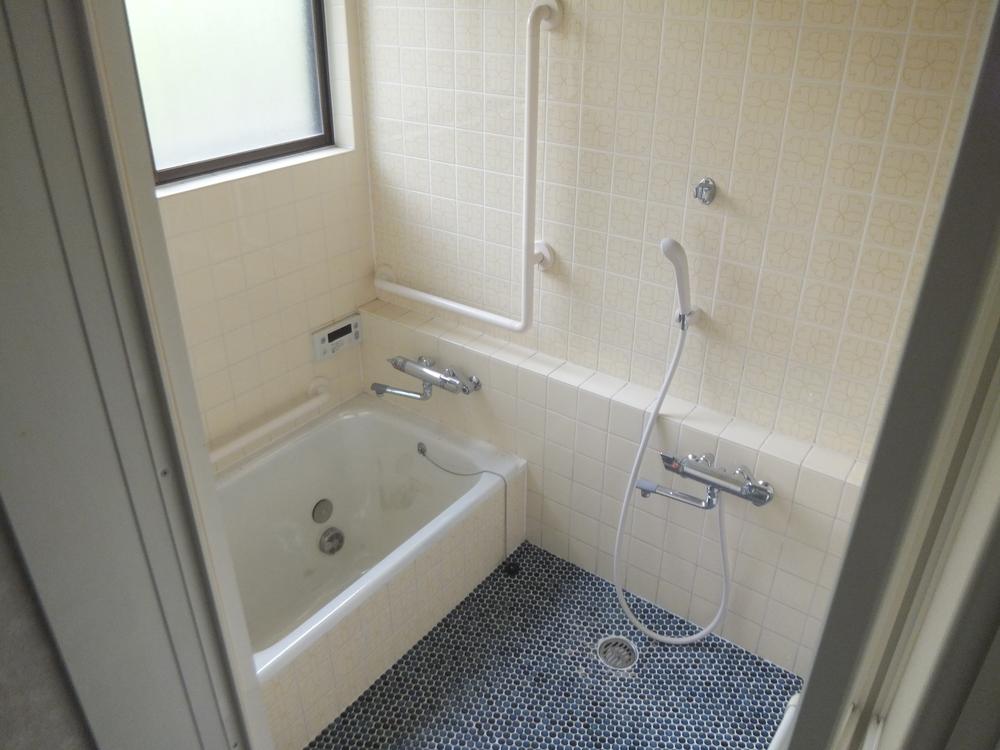 Bathroom. Bright bathroom with a window