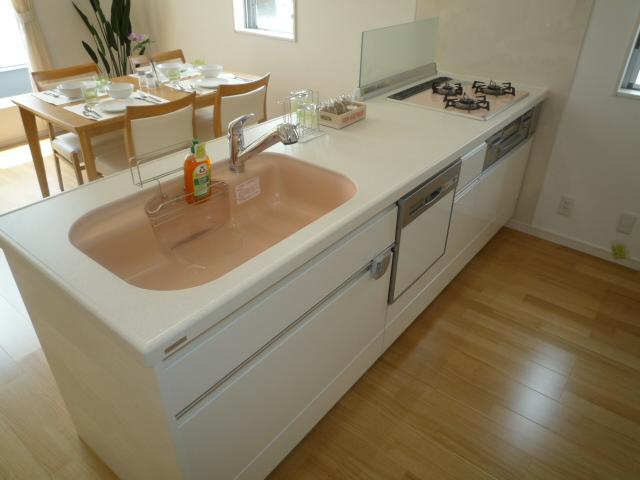 Same specifications photo (kitchen)