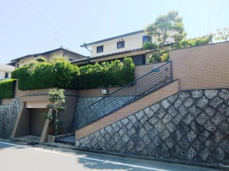 Local appearance photo. Local (10 May 2013) Shooting