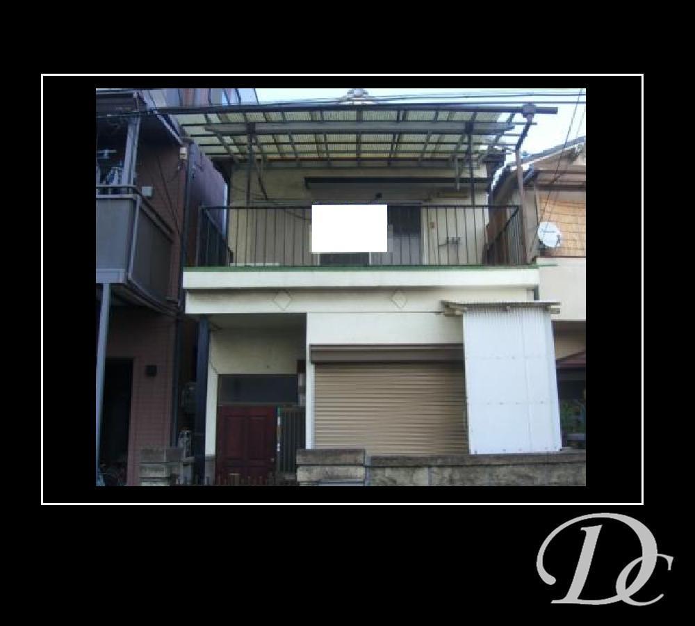 Local land photo. There current state old house