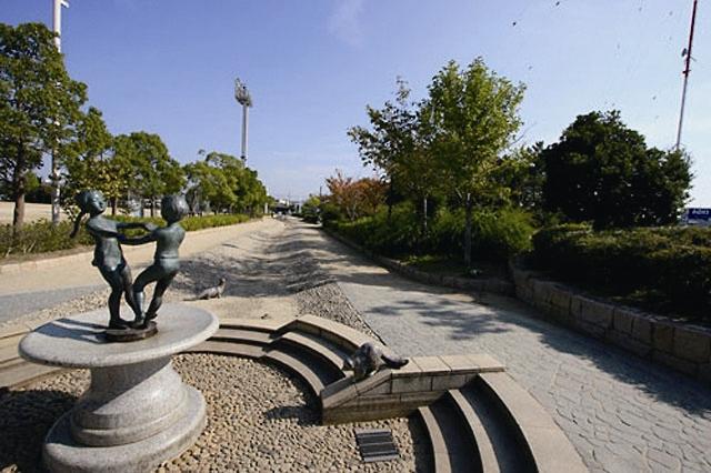 park. 1099m until the duck park