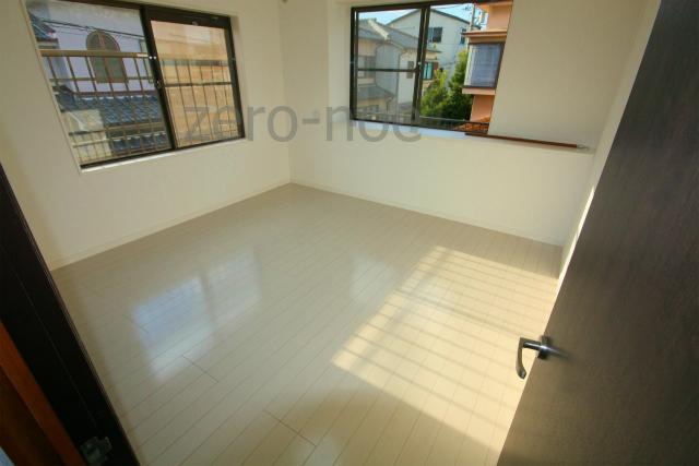 Non-living room. Second floor Western-style 2