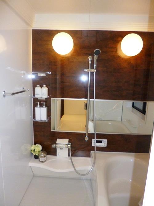 Bathroom. bathroom( ※ Local model house / 2012. November shooting)