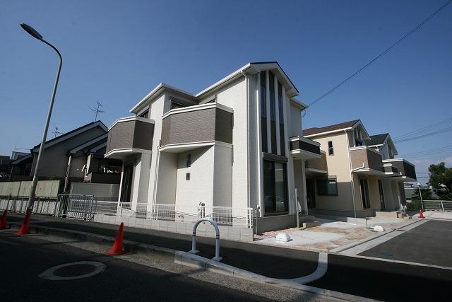 Local photos, including front road