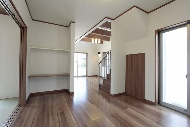 Other introspection.  [Model house (No. 1 point)]  The dining there is a built-in counter. Do not place the PC family to share, Mom is likely to come in handy with or on a workbench to put the household account book!  (July 2013) Shooting