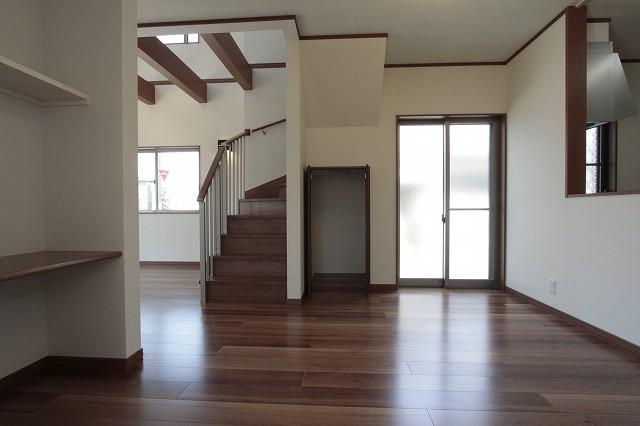 Receipt.  [Model house (No. 1 point)]  Storage under the stairs! Stored securely from stock up on toilet paper to vacuum cleaner!  (July 2013) Shooting