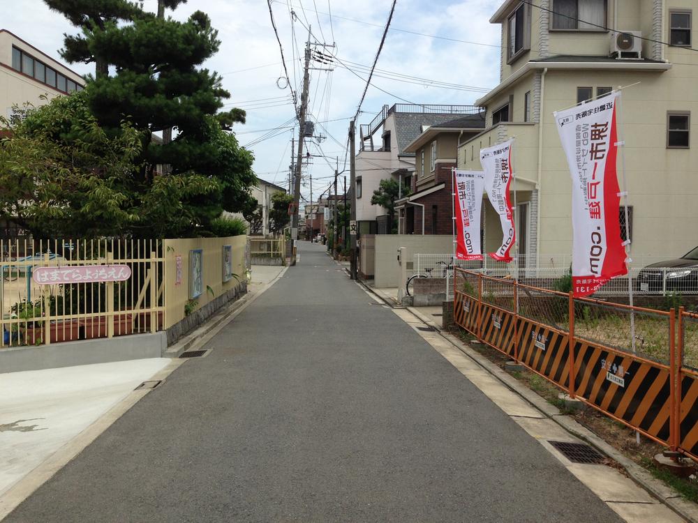 Local photos, including front road. Local (July 2013) Shooting