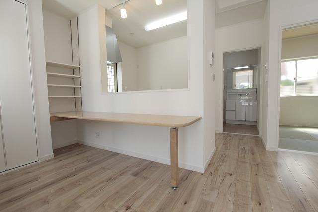 Other.  [Our enforcement example] Installing the counter before the kitchen. While mom is making dinner, Listen to your child and today's events, You or you can look at the homework.