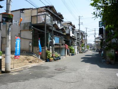 Local photos, including front road. Local (May 2013) Shooting