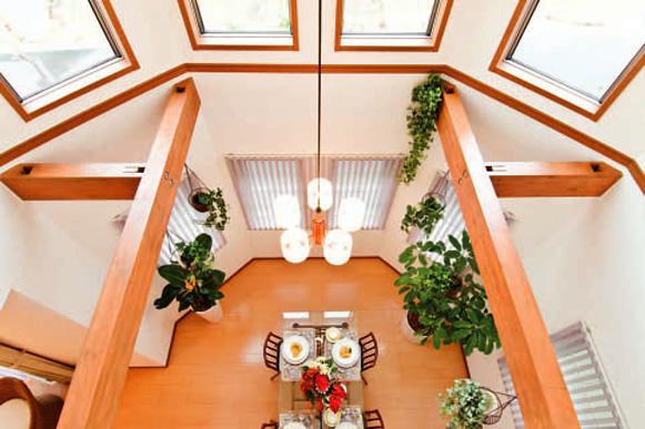 Building plan example (Perth ・ Introspection). A blow that dazzling sunlight pours living (our example of construction)