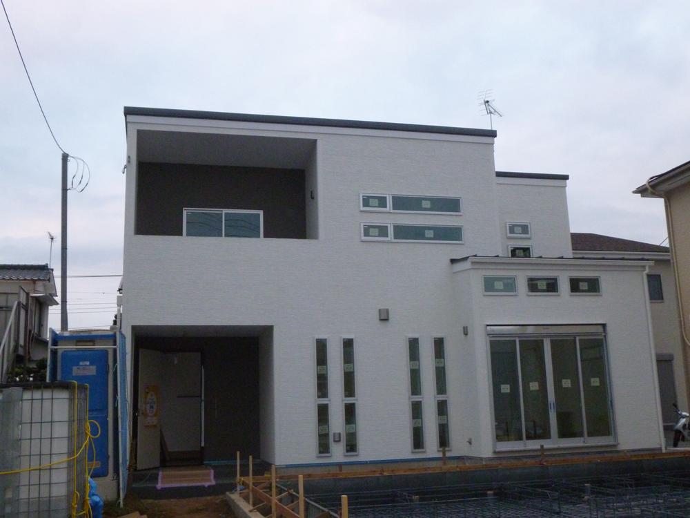 Building plan example (exterior photos). Building plan example ( Issue land)