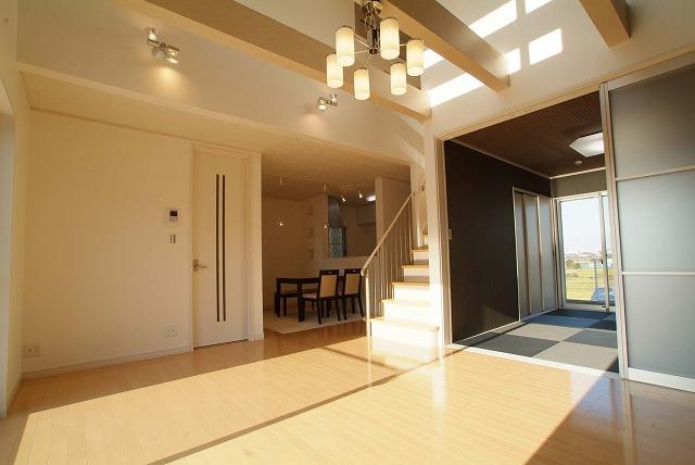 Building plan example (introspection photo).  [Our construction cases]  A vaulted ceiling living. Bright than anything! The rooms are airy is what a spacious feeling to.