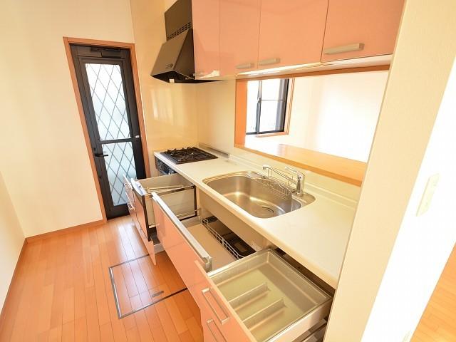 Kitchen. Takatsuki Kamihamuro 3-chome kitchen