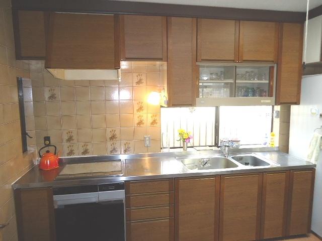 Kitchen. YAMAHA party systems Kitchen