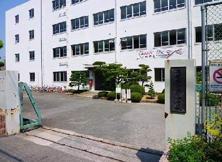 Junior high school. 997m to Takatsuki Municipal fourth junior high school