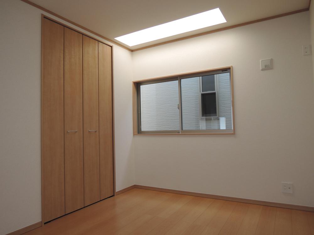 Non-living room. Indoor (11 May 2013) Shooting