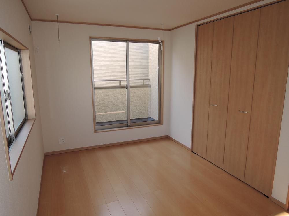 Non-living room. Indoor (11 May 2013) Shooting