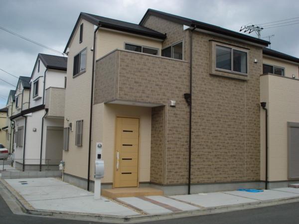 Local appearance photo