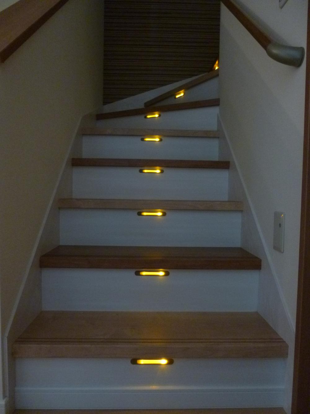 Other introspection. Stairs spot lights
