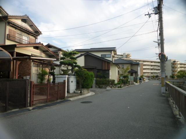 Local appearance photo. Local (10 May 2013) Shooting