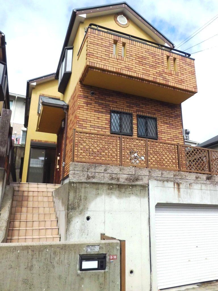 Local appearance photo. Local (10 May 2013) Shooting