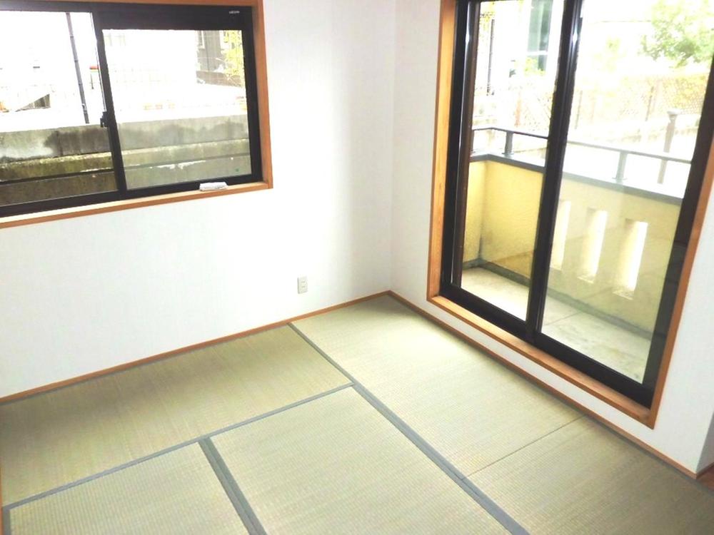 Non-living room. Indoor (10 May 2013) Shooting