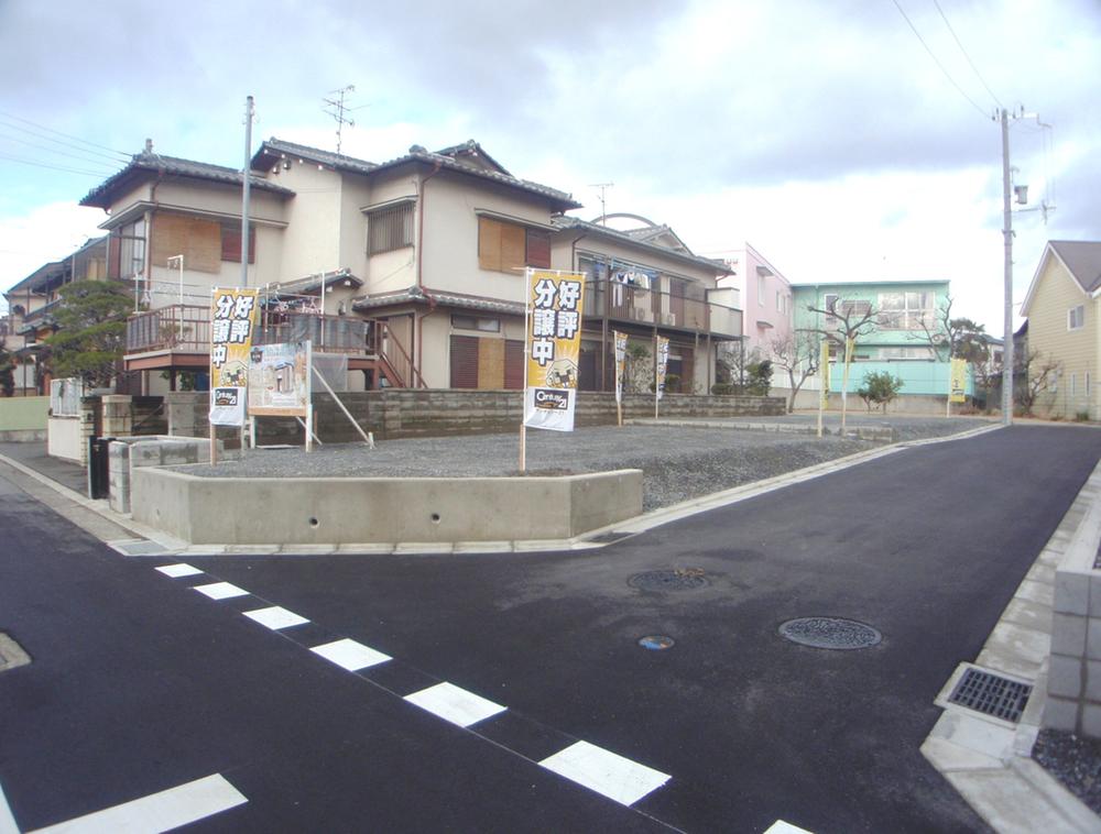 Local photos, including front road. Local (January 2014) Shooting