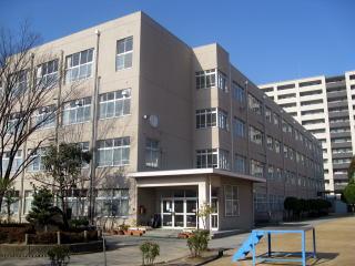 Primary school. 506m to Takatsuki Municipal Matsubara Elementary School
