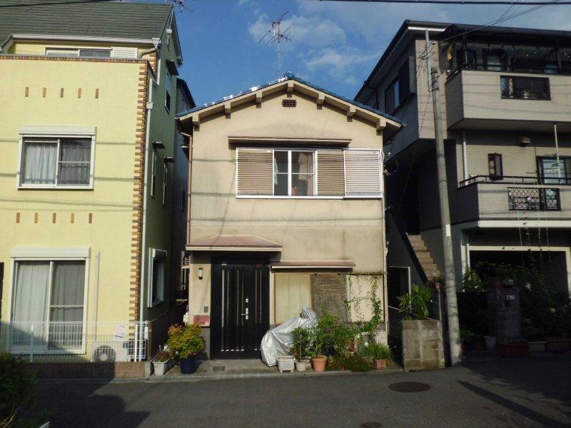 Local photos, including front road. Local (September 2013) Shooting