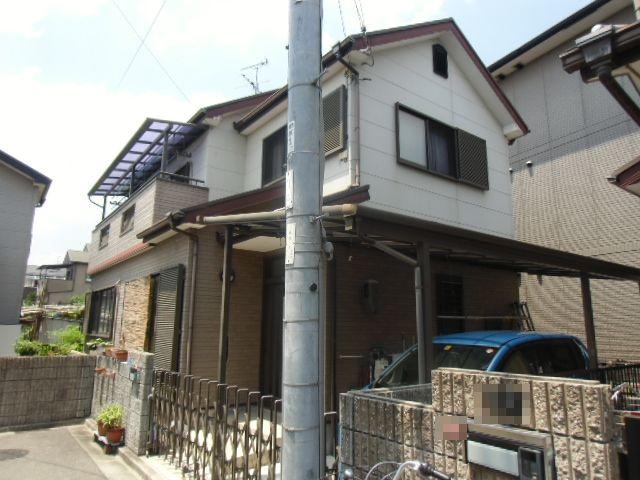 Local appearance photo. It is your in a room clean!