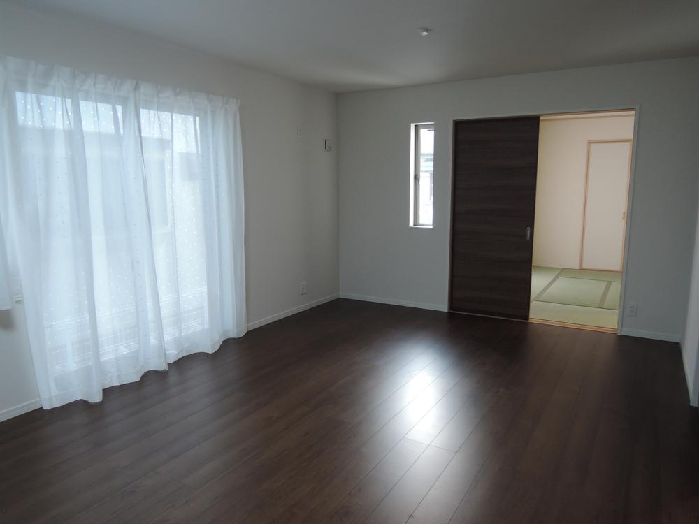 Living. Indoor (12 May 2013) Shooting