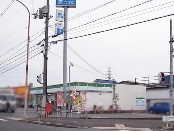 Convenience store. 380m to family mart Otsuka-cho shop