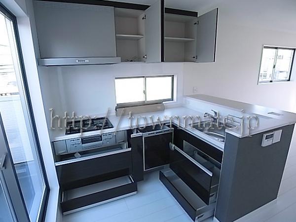 Kitchen. Storage enhancement of system Kitchen