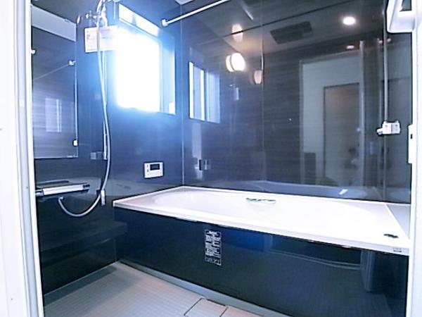 Bathroom. Bathroom spacious and the comfort