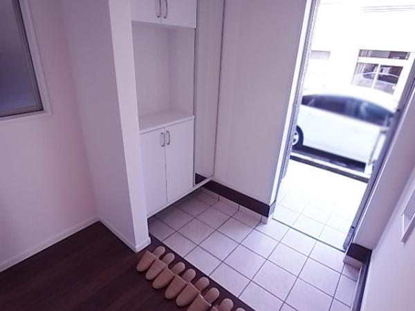 Entrance. Anytime spacious with large storage