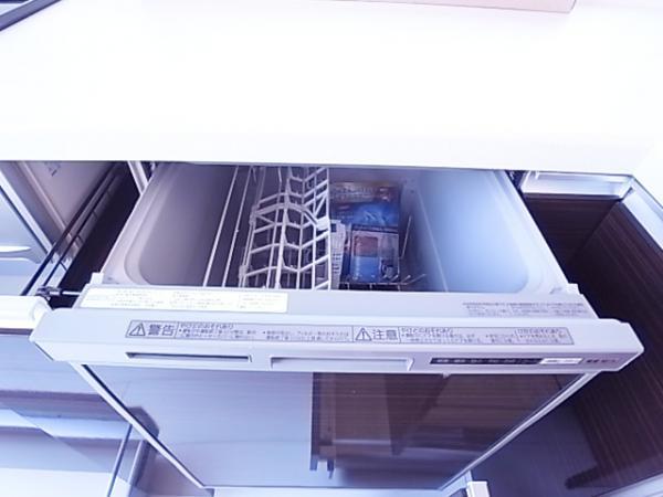 Other Equipment. Very active in the daily cleanup