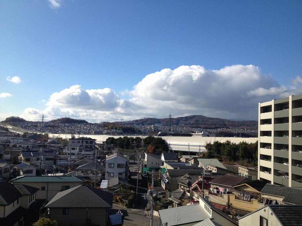 View photos from the dwelling unit. View from the site (December 2012) shooting