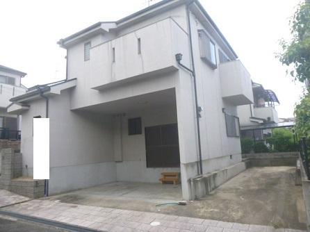 Parking lot. You can car 3 cars parking! When the visitor is also safe ◎