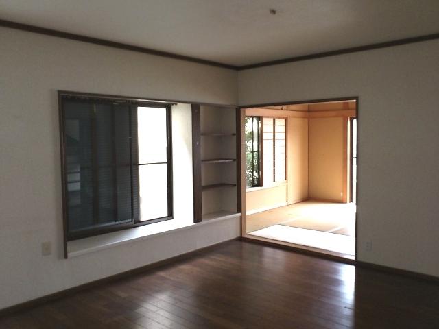 Living. Living-dining