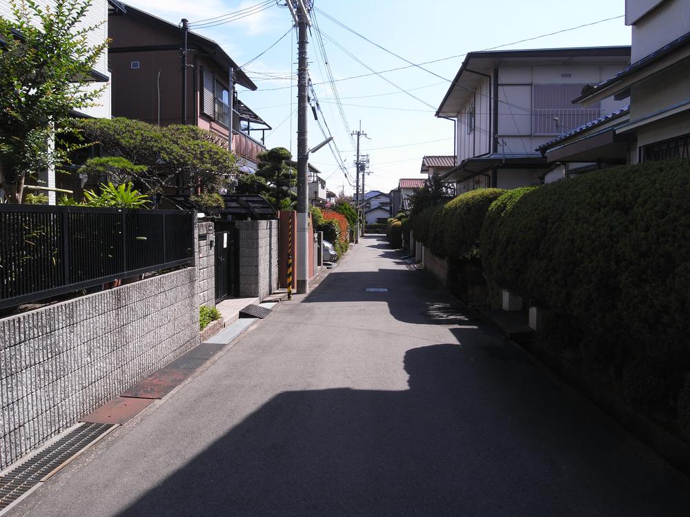 Local photos, including front road. Local (September 2013) Shooting