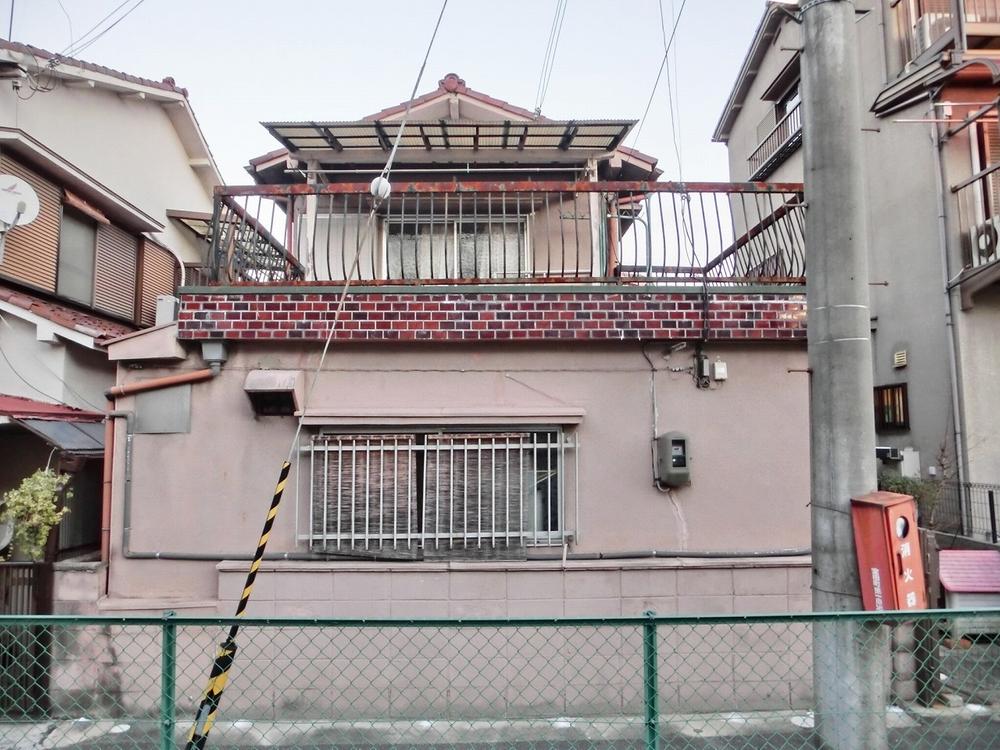 Local appearance photo