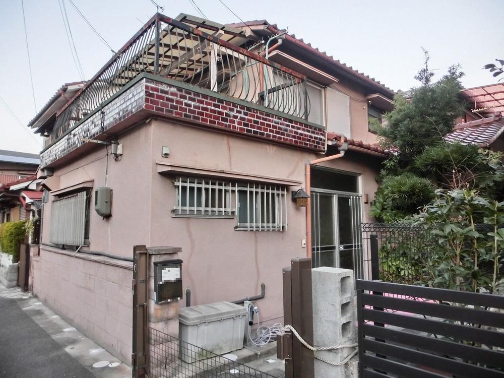 Local appearance photo