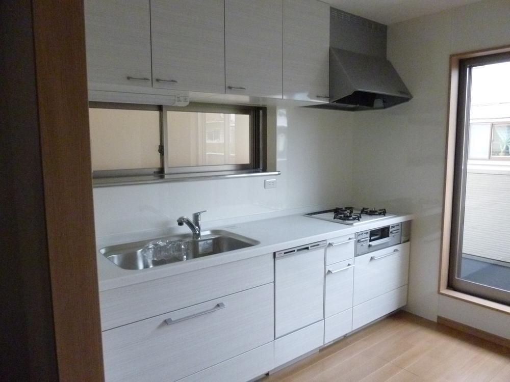 Same specifications photo (kitchen). Example of construction