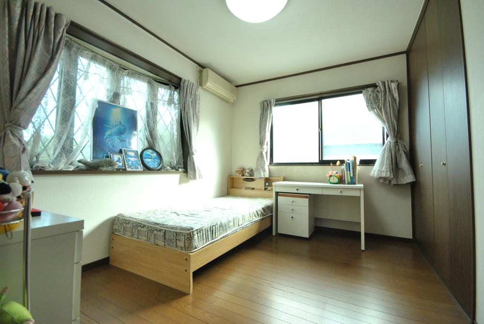 Bathroom. Indoor (11 May 2013) Shooting