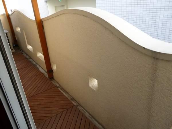 Balcony. South side of the balcony