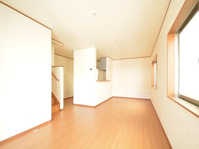 Living. LDK 15.5 Pledge