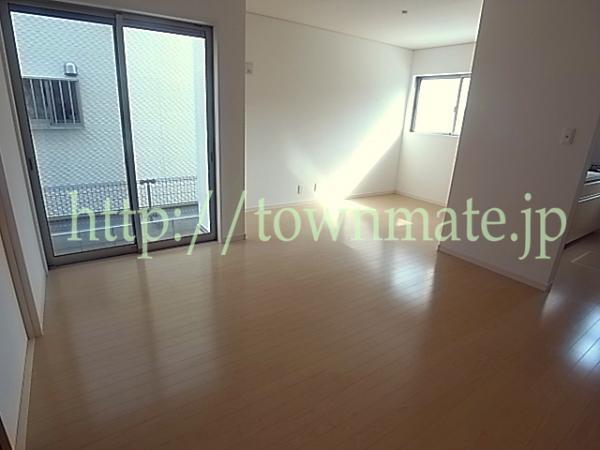 Same specifications photos (living). Bright and spacious! The comfort living