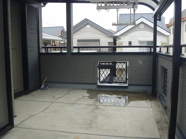 Balcony. Local (June 2012) shooting